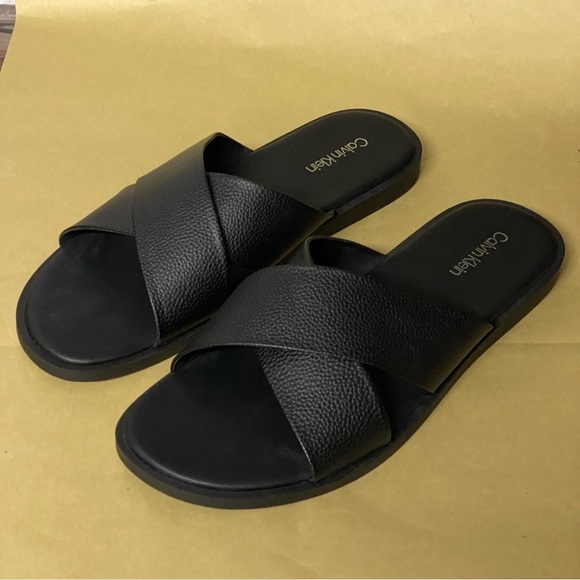 NEW Calvin Klein Enrico Slide Sandals Black Round Toe Criss Cross 12 - Picture 2 of 8